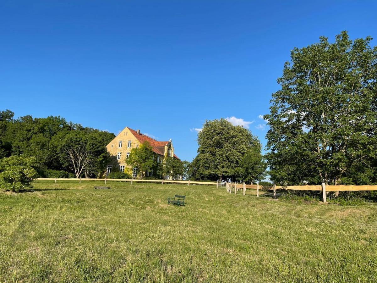 Radlerzimmer Neu Gaarz Fuer 2 Personen Bagian luar foto